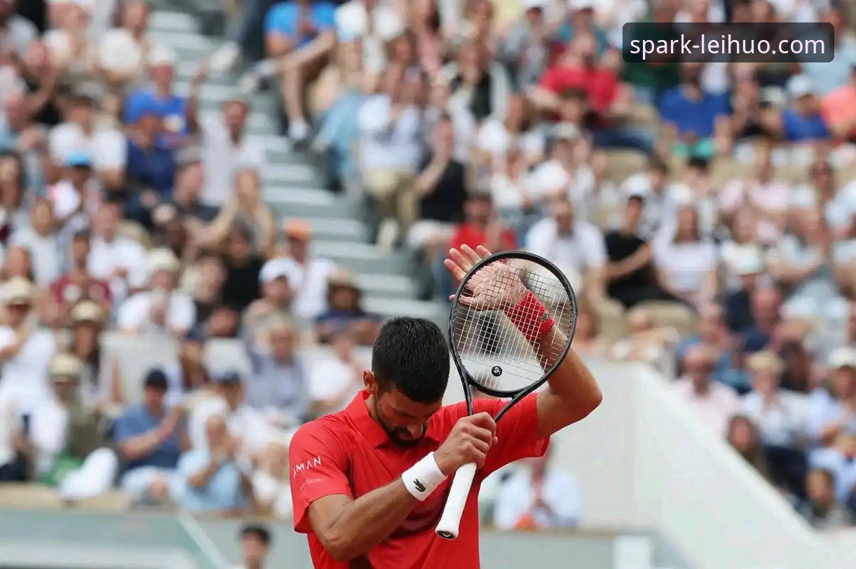 揭秘：顶级网球赛事背后的“技术性”延误与观赛平台的稳定性考验